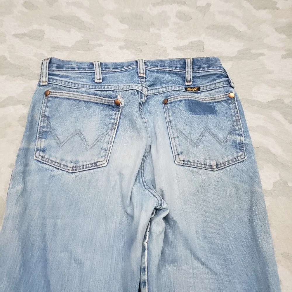 VTG Wrangler 13MWZ Jeans 32x34 Blue Cowboy Cut Denim Light Wash Yellow Tag